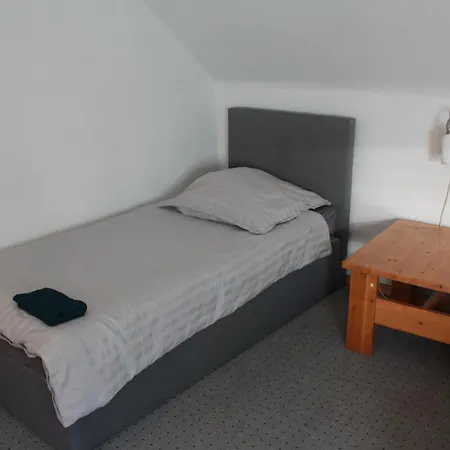 Rana's Zimmervermittlung *