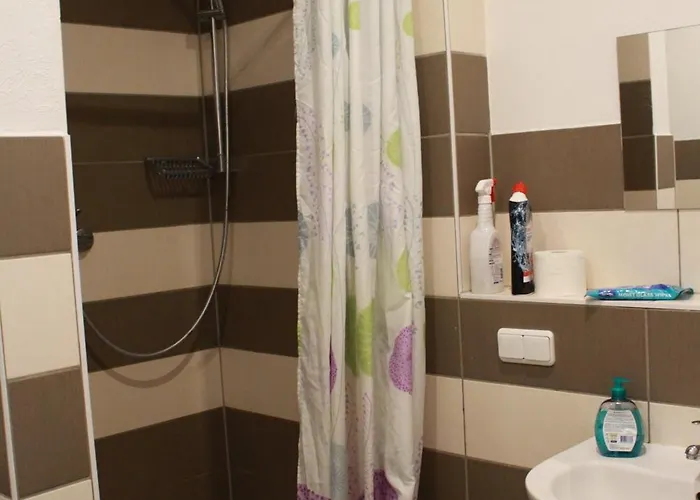 Rana's Zimmervermittlung *